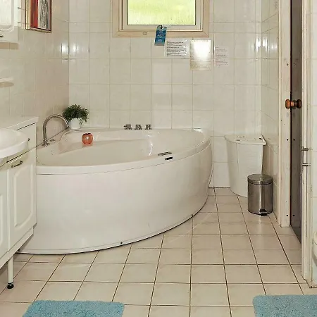 Hébergement de vacances Three-bedroom Holiday In Norre Nebel 4 Lønne Hede